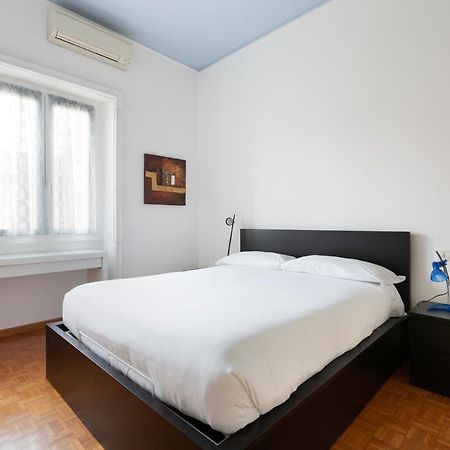 Apartament Cozy Apt With Balcony - Mm2 Sant'Agostino Mediolan Zewnętrze zdjęcie