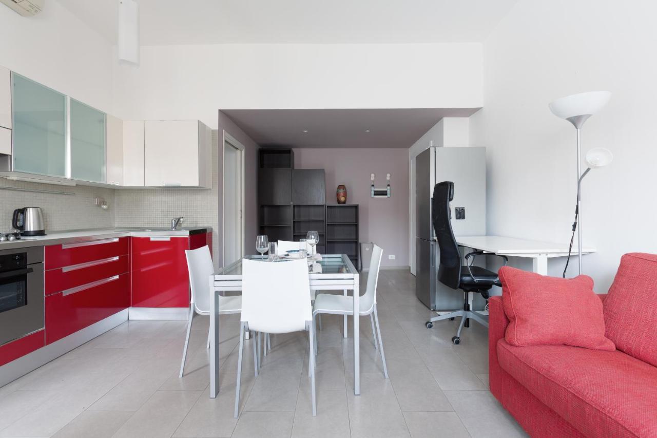 Apartament Cozy Apt With Balcony - Mm2 Sant'Agostino Mediolan Zewnętrze zdjęcie